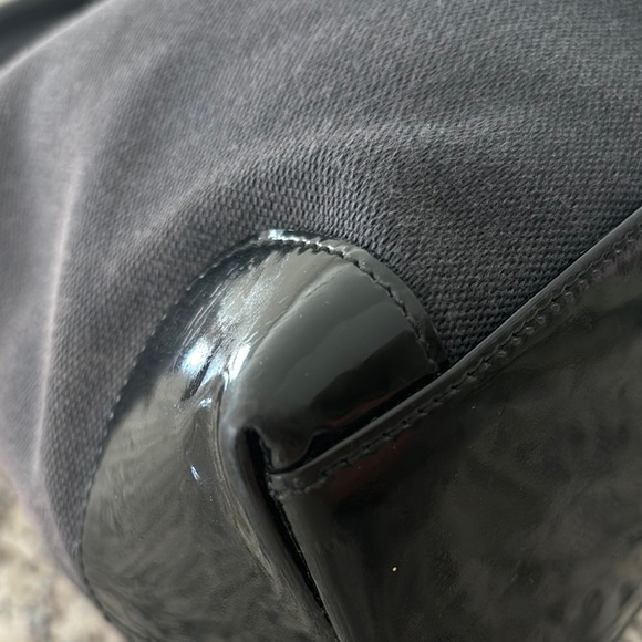 Gucci Sherry Line Black & White Patent Leather Canvas Shoulder Tote - Picture 9 of 16